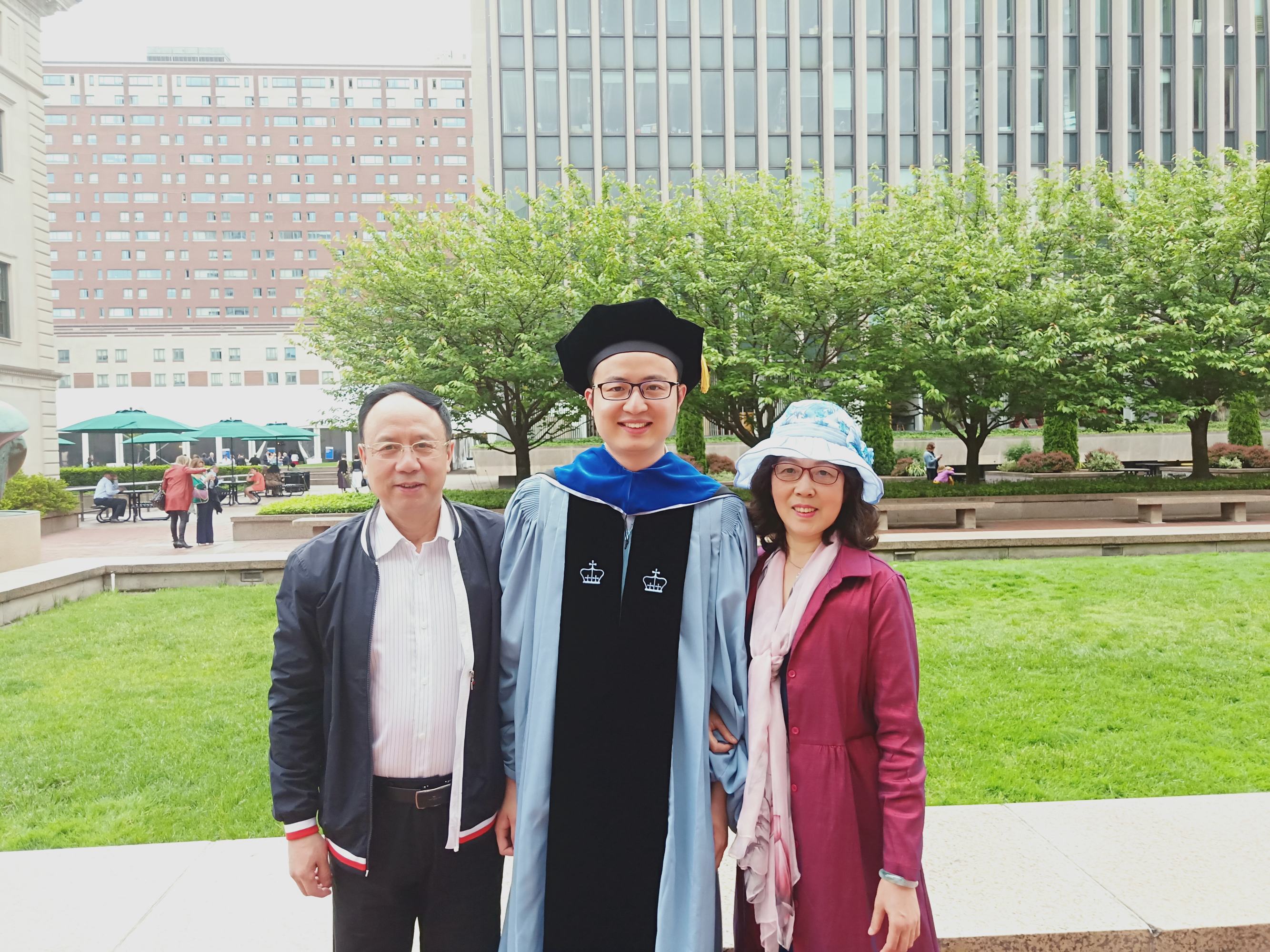 馬薩諸塞大學(xué)_馬月光演講爾薩圣人_薩米納塞利的眼睛