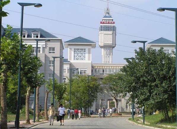 南京浦江學(xué)院官網(wǎng)_南京大學(xué)浦江學(xué)院_南京大學(xué)浦江學(xué)院多大